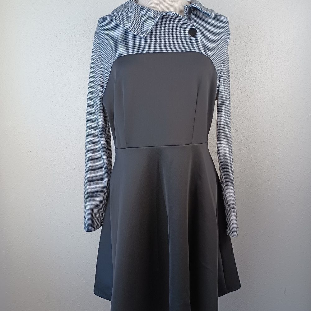 EUC Unbranded Women's Black and White Midi Dress Size XL